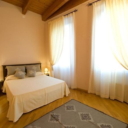 Piazza Azuni 18 Guest House Sassari Exterior foto