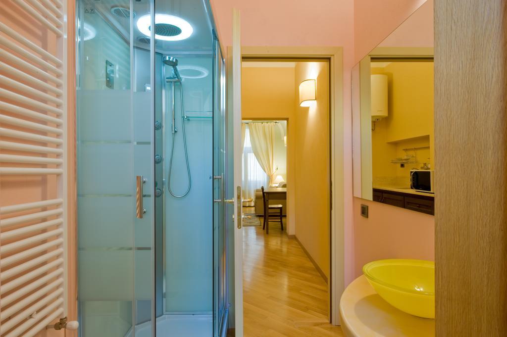 Piazza Azuni 18 Guest House Sassari Habitación foto